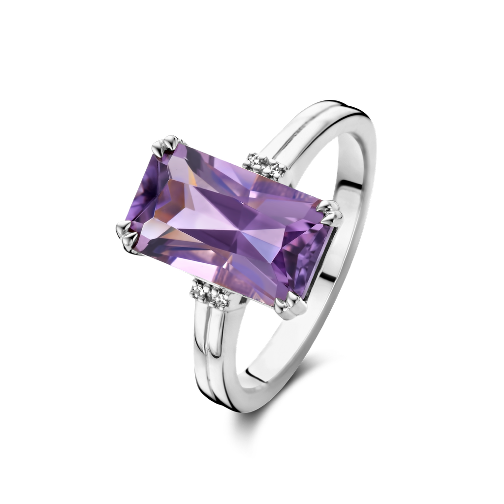 Plum Ring